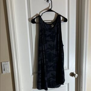 Old Navy- grey and Black Camouflage Women's Tank Top